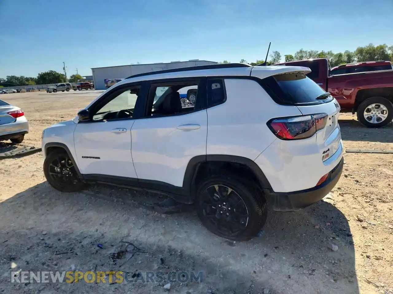 2 fotografías del automóvil dañado 3C4NJDBN0TT216229 JEEP COMPASS 2026