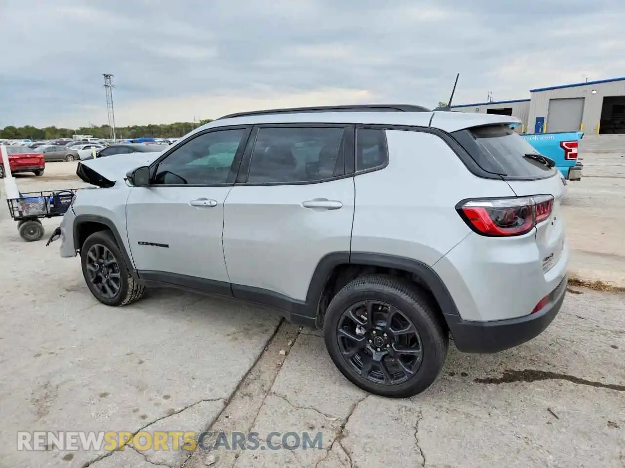 2 Фотография поврежденного автомобиля 3C4NJDBN3TT241321 JEEP COMPASS 2026