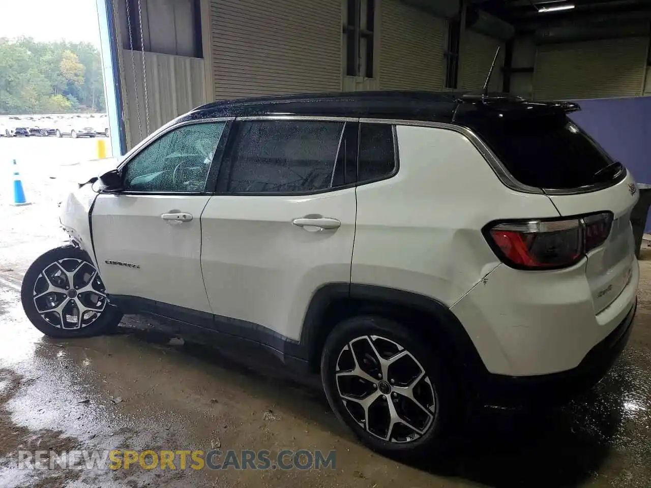 2 Фотография поврежденного автомобиля 3C4NJDCN1TT186656 JEEP COMPASS 2026