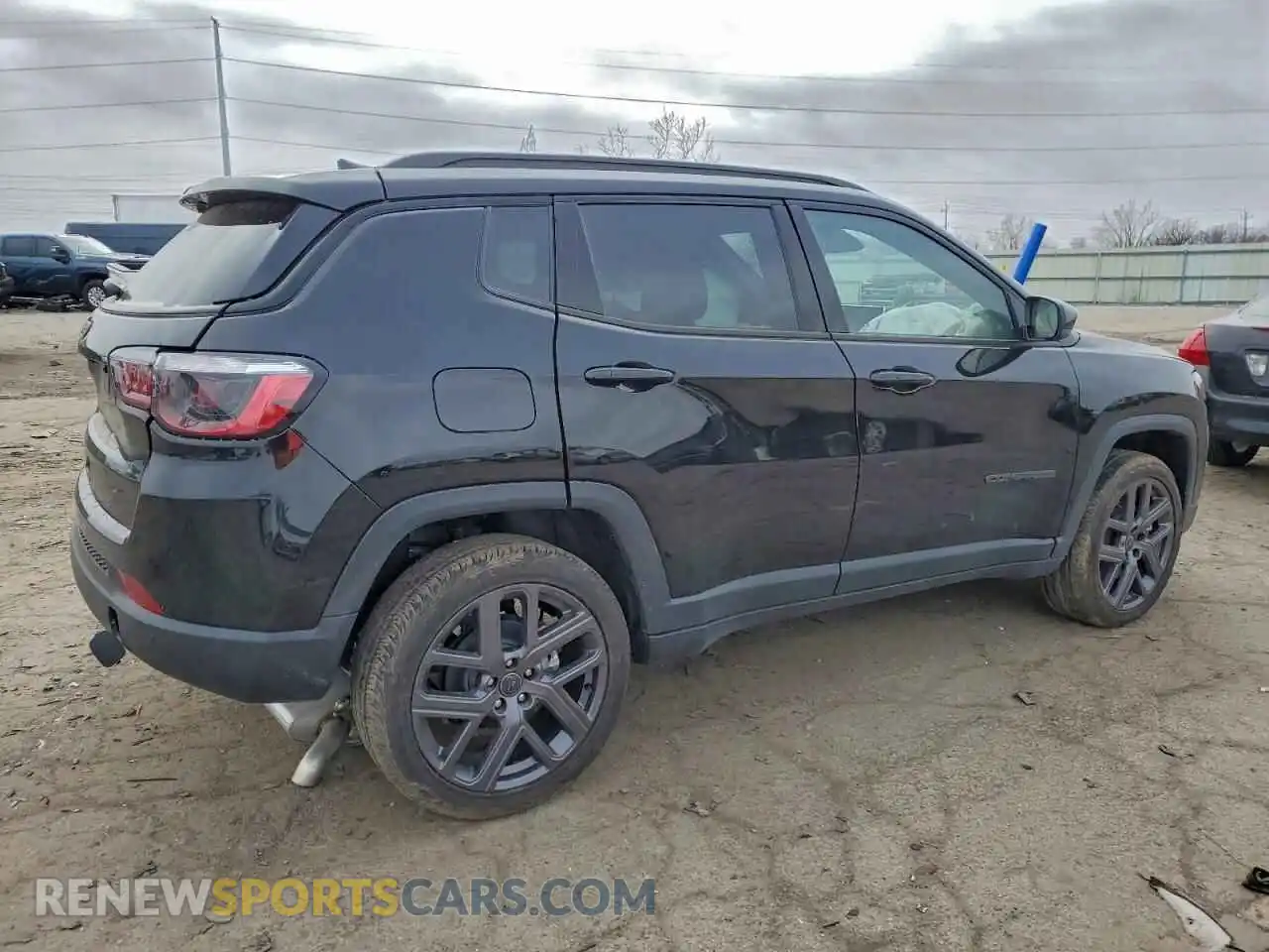 3 Photograph of a damaged car 3C4NJDCN4TT165297 JEEP COMPASS 2026
