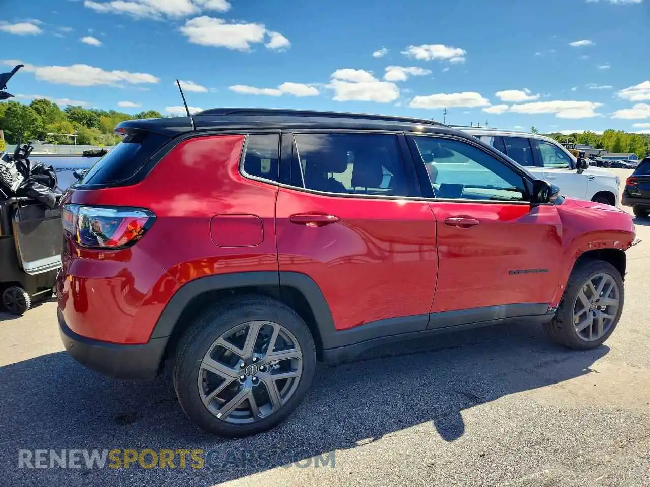 3 Photograph of a damaged car 3C4NJDCN4TT252942 JEEP COMPASS 2026