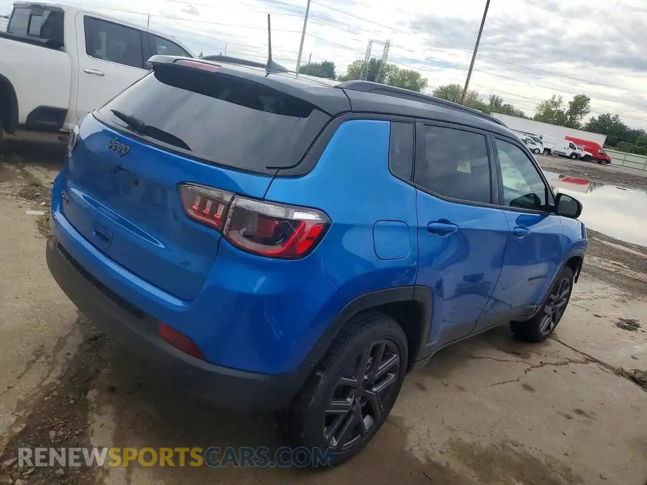 3 fotografías del automóvil dañado 3C4NJDCN5TT168113 JEEP COMPASS 2026