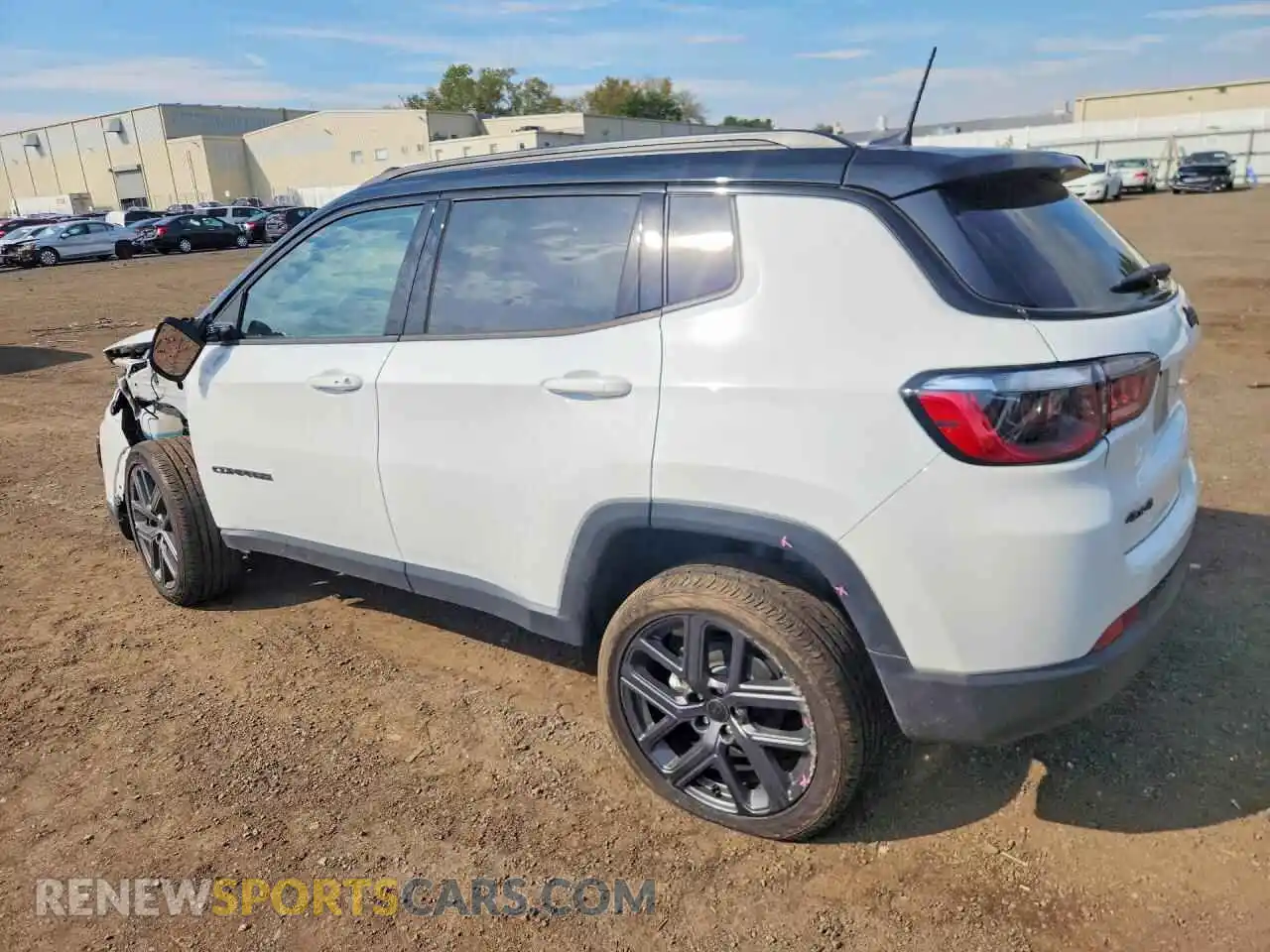 2 fotografías del automóvil dañado 3C4NJDCN6TT194736 JEEP COMPASS 2026