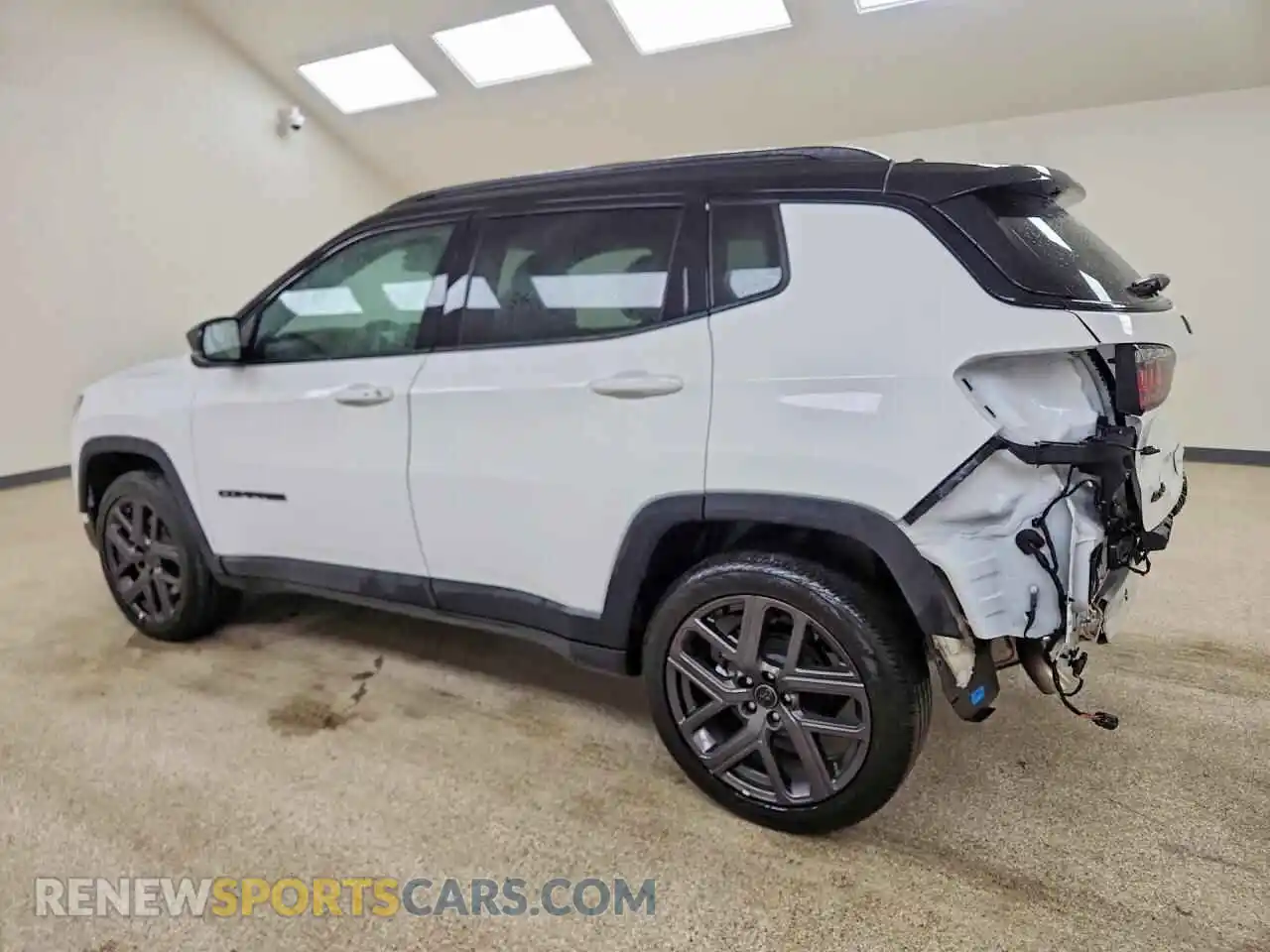 2 Photograph of a damaged car 3C4NJDCN6TT270682 JEEP COMPASS 2026