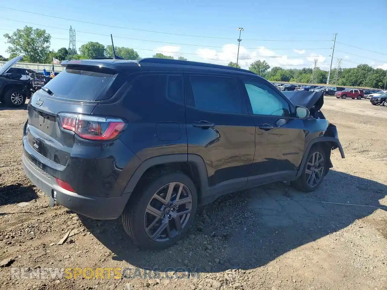 3 fotografías del automóvil dañado 3C4NJDCN8TT168896 JEEP COMPASS 2026