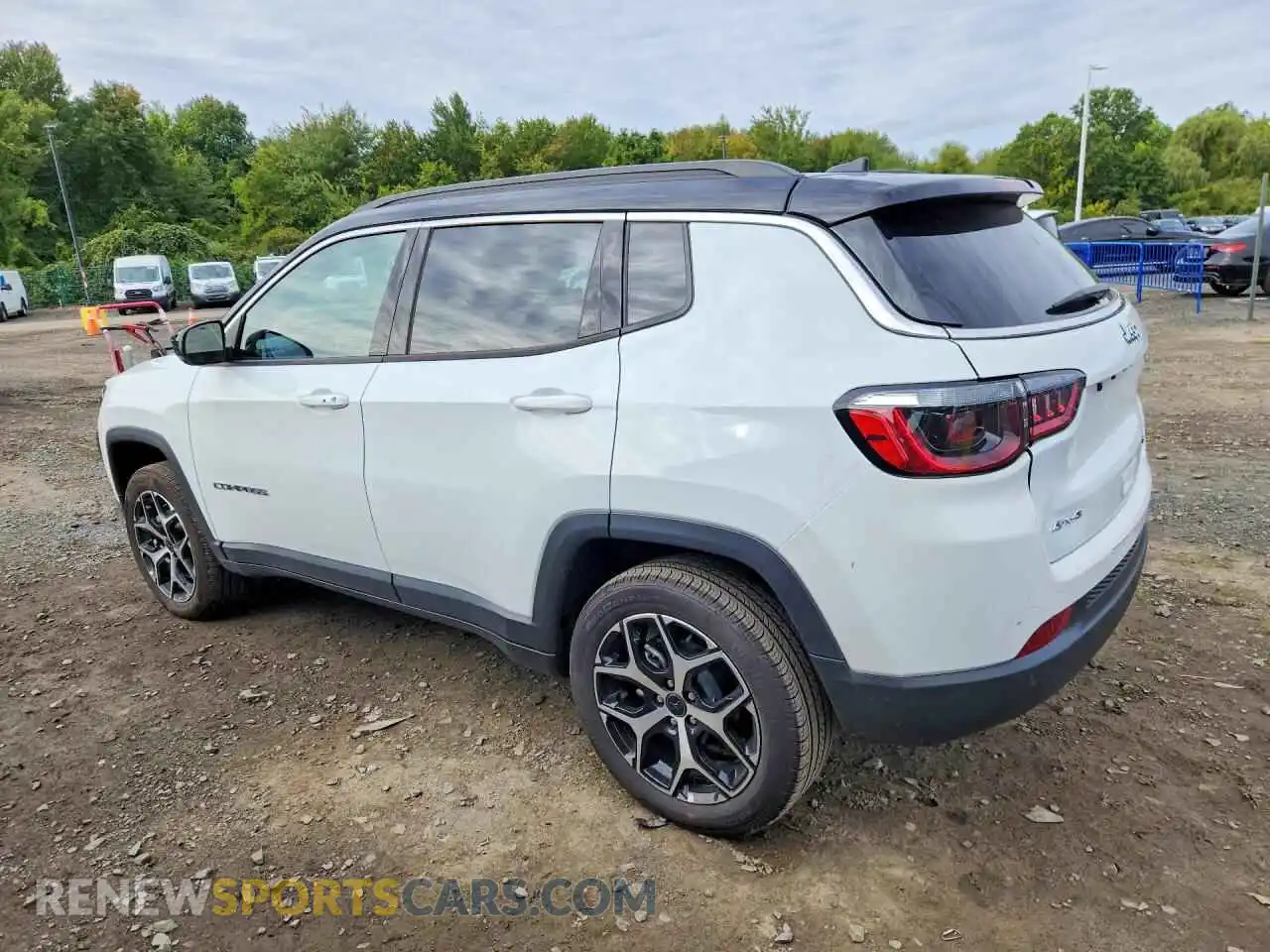 2 Photograph of a damaged car 3C4NJDCNXTT246644 JEEP COMPASS 2026