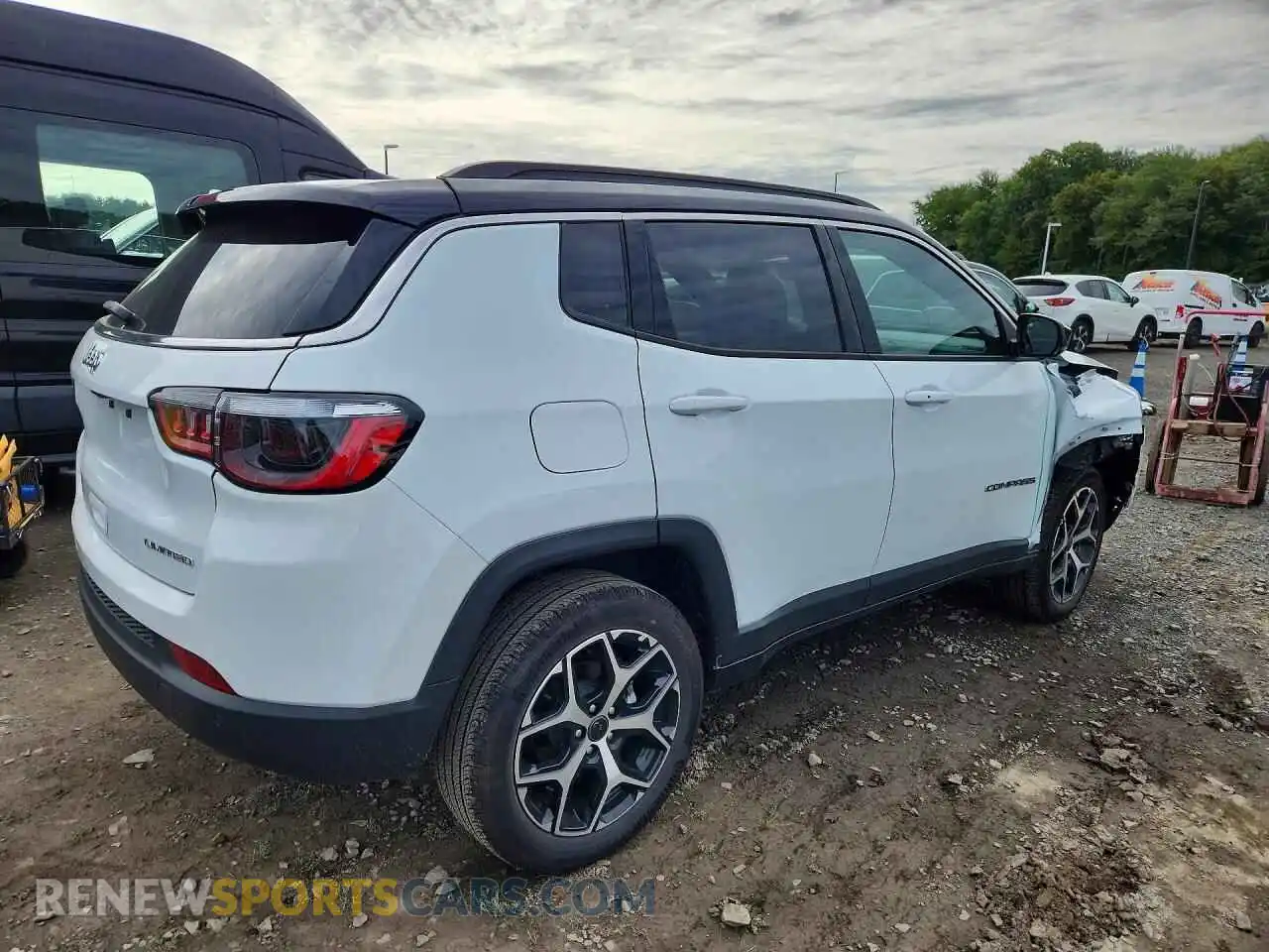 3 Photograph of a damaged car 3C4NJDCNXTT246644 JEEP COMPASS 2026