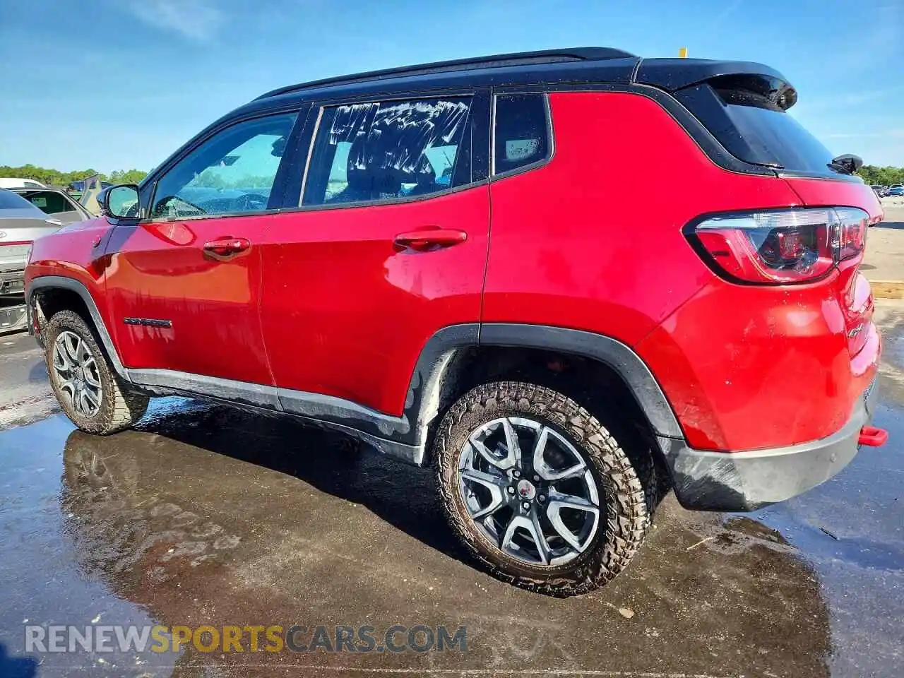 2 Photograph of a damaged car 3C4NJDDN7TT186062 JEEP COMPASS 2026