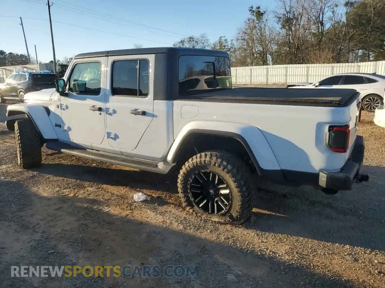 2 Photograph of a damaged car 1C6HJTFG5LL180415 JEEP GLADIATOR 2020