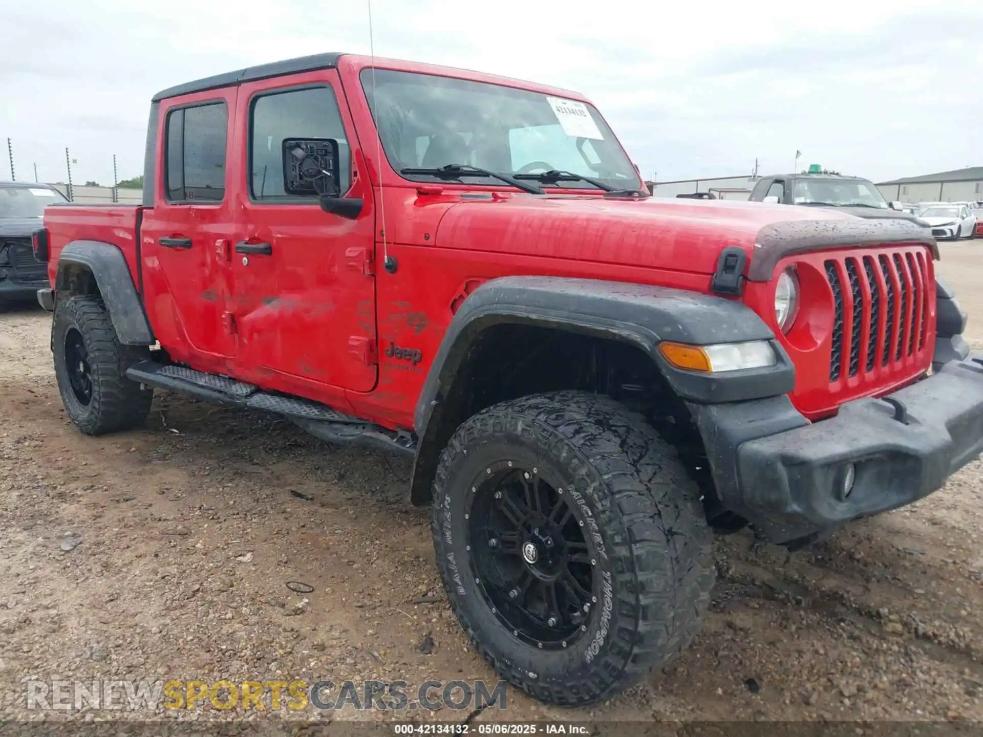 1 Photograph of a damaged car 1C6JJTAG1LL108622 JEEP GLADIATOR 2020