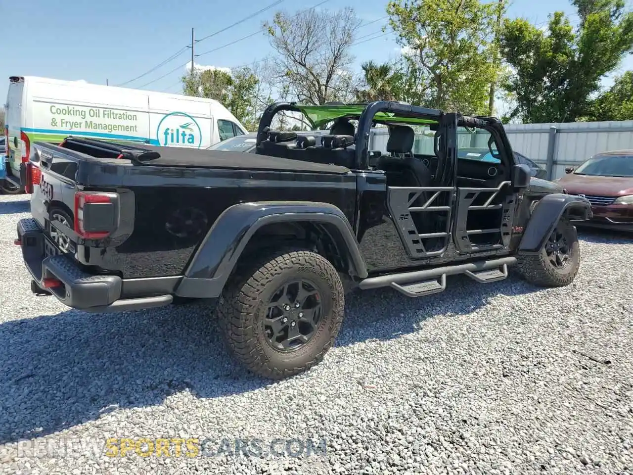 3 Photograph of a damaged car 1C6JJTBG3LL117899 JEEP GLADIATOR 2020