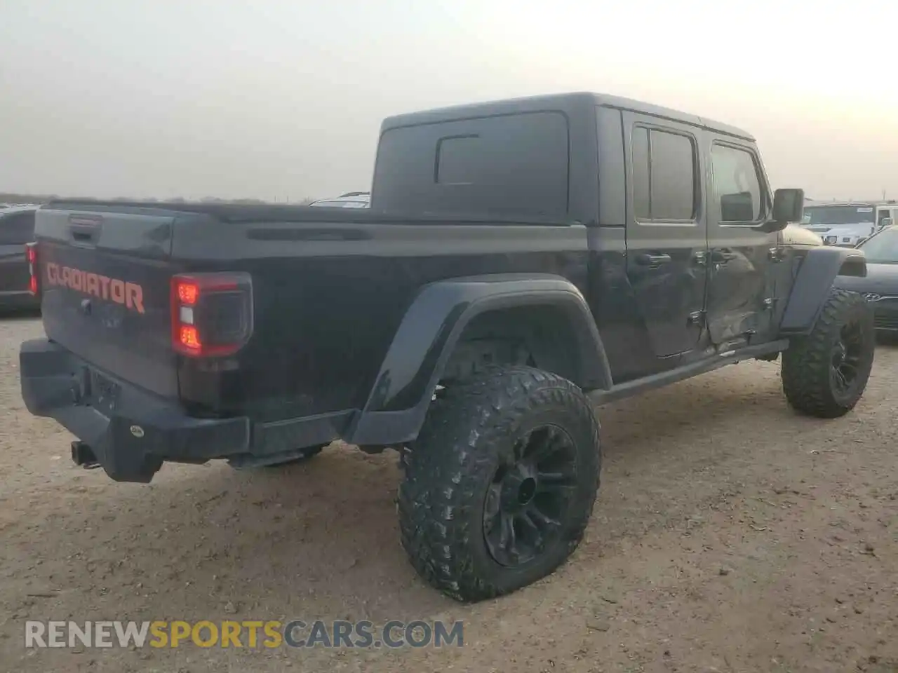 3 Photograph of a damaged car 1C6JJTBG5LL162522 JEEP GLADIATOR 2020
