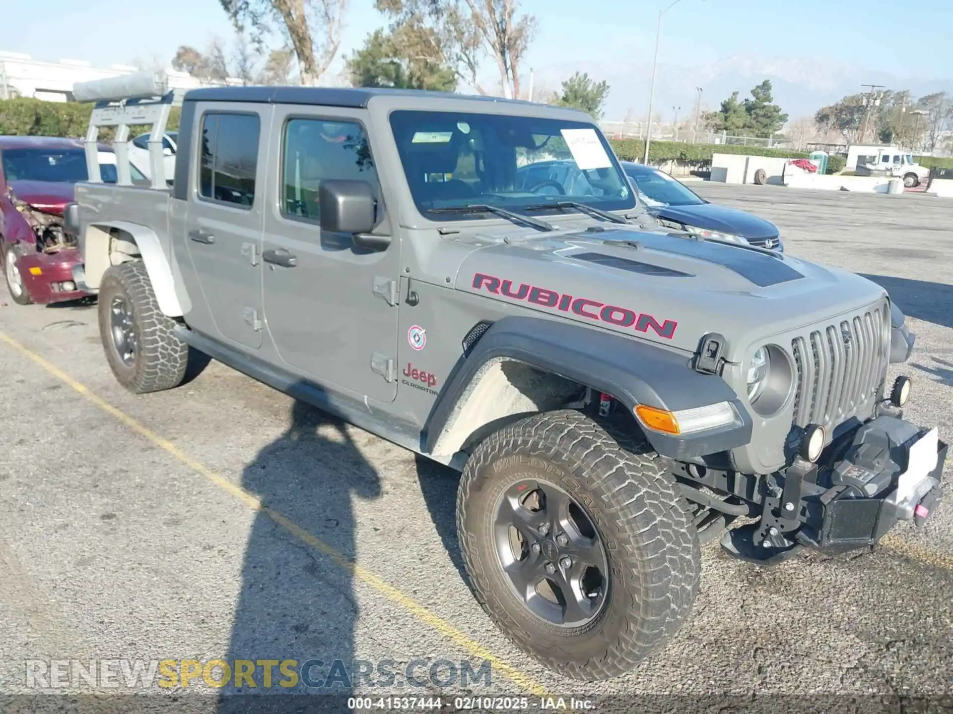 1 Photograph of a damaged car 1C6JJTBGXLL142783 JEEP GLADIATOR 2020