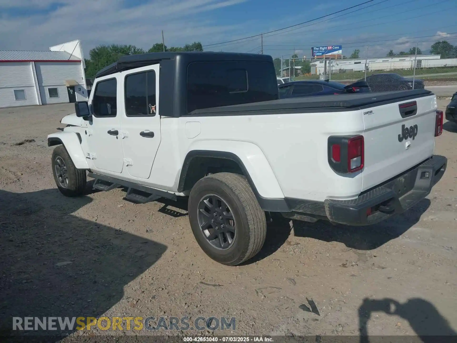 3 Photograph of a damaged car 1C6HJTAG0ML523351 JEEP GLADIATOR 2021