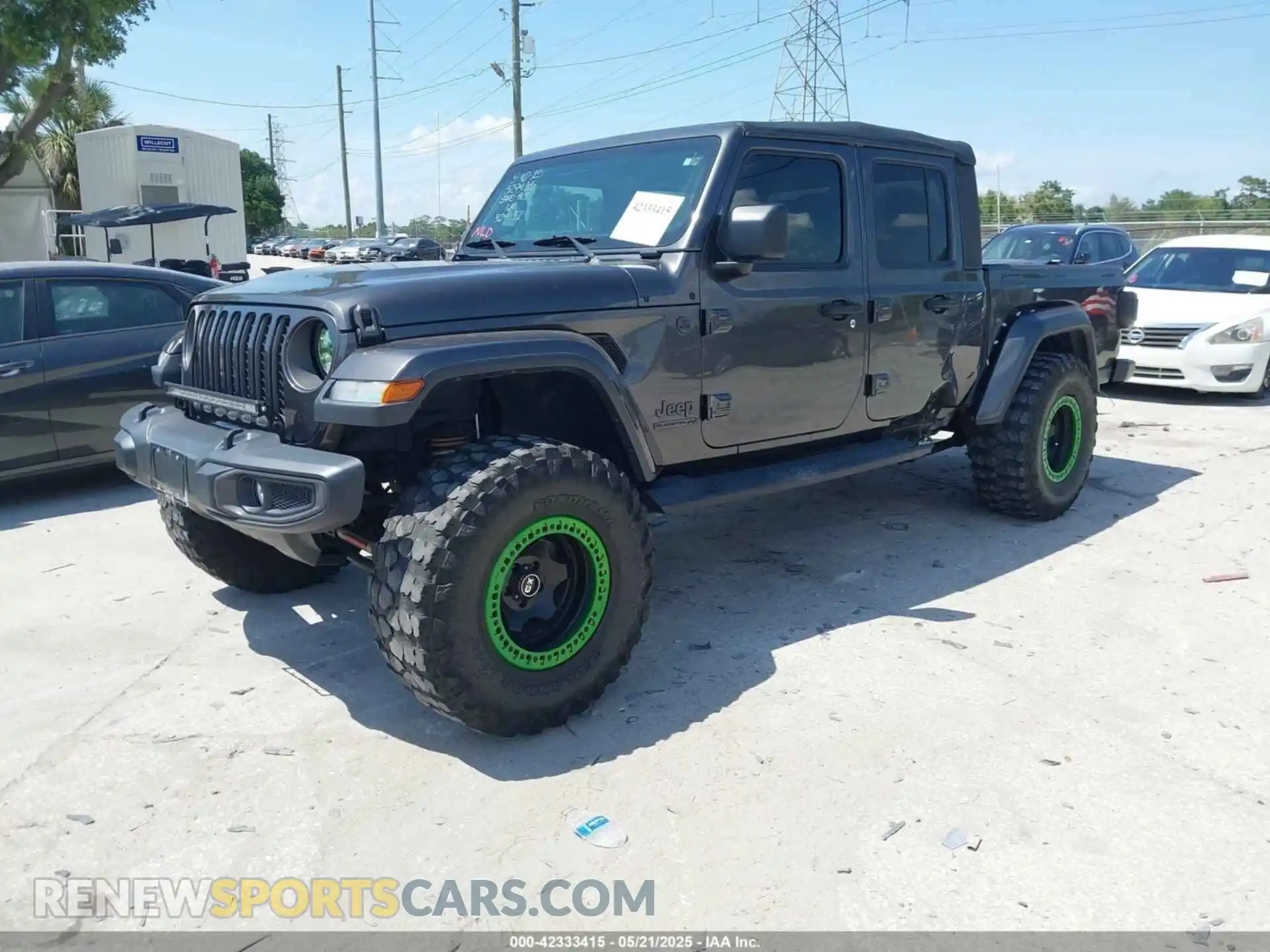 2 Photograph of a damaged car 1C6HJTAG2ML512027 JEEP GLADIATOR 2021