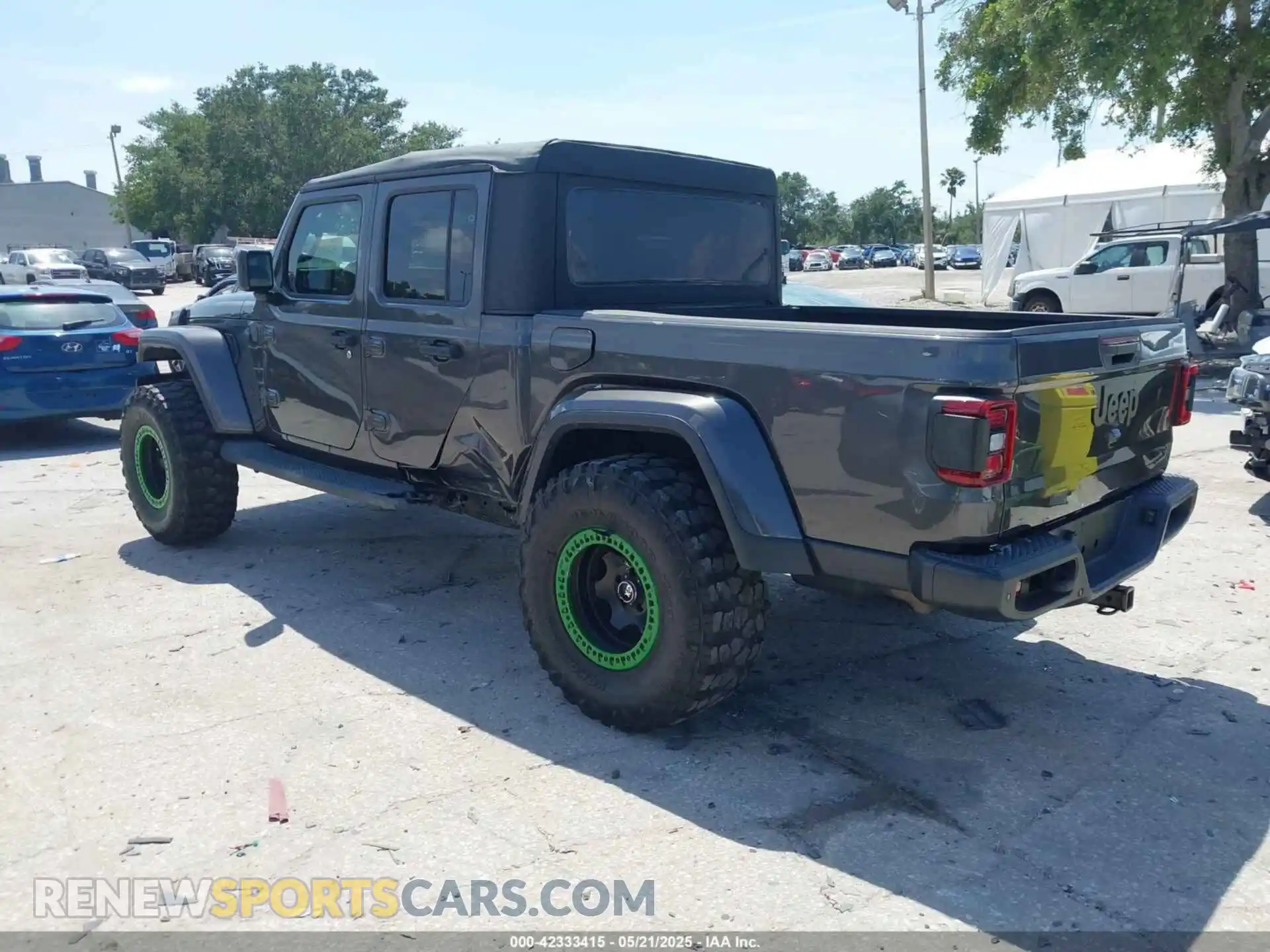 3 Photograph of a damaged car 1C6HJTAG2ML512027 JEEP GLADIATOR 2021