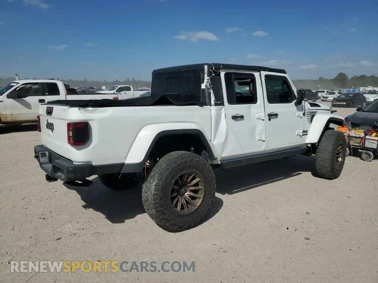 3 Photograph of a damaged car 1C6HJTAG2ML519480 JEEP GLADIATOR 2021