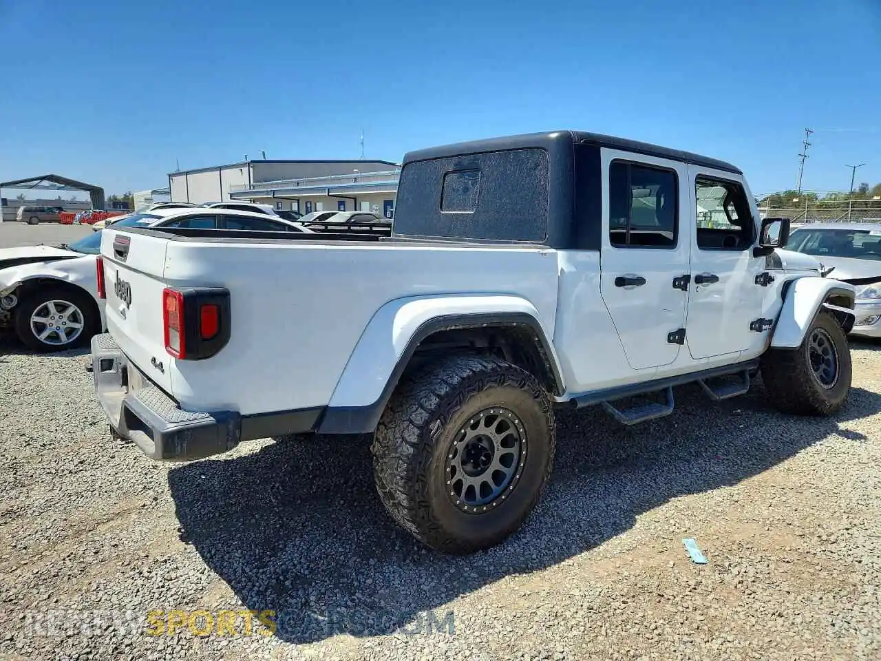 3 Photograph of a damaged car 1C6HJTAG3ML577937 JEEP GLADIATOR 2021