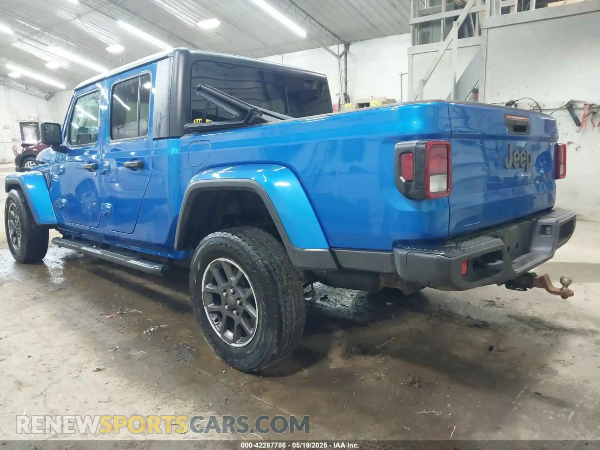 3 Photograph of a damaged car 1C6HJTAG6ML514251 JEEP GLADIATOR 2021