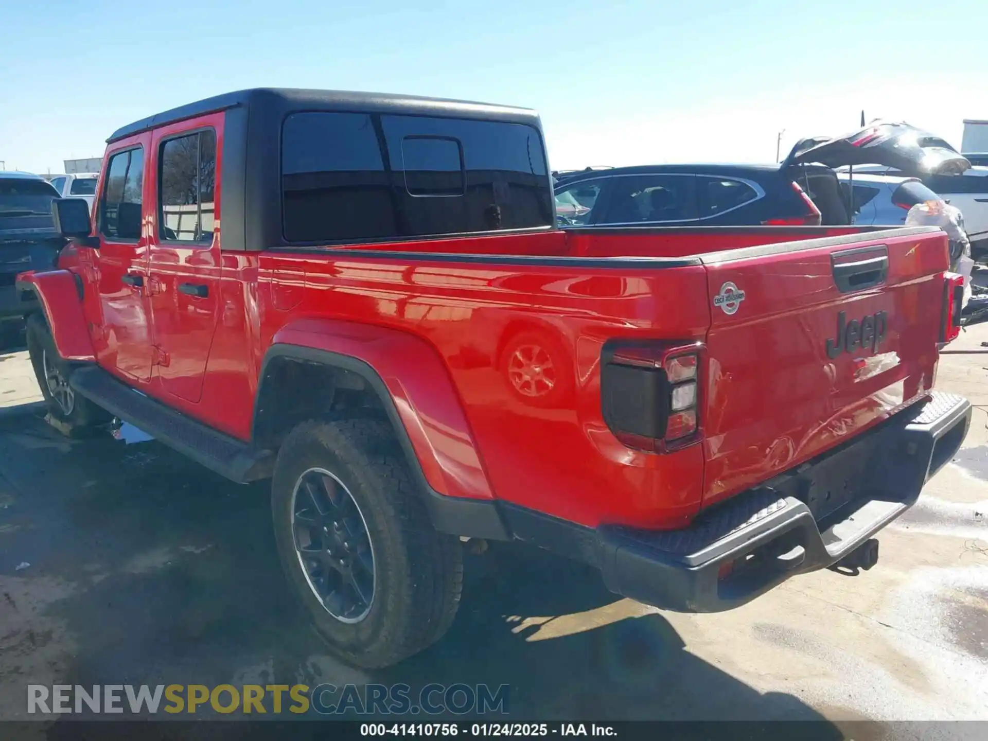 3 Photograph of a damaged car 1C6HJTAG7ML609661 JEEP GLADIATOR 2021