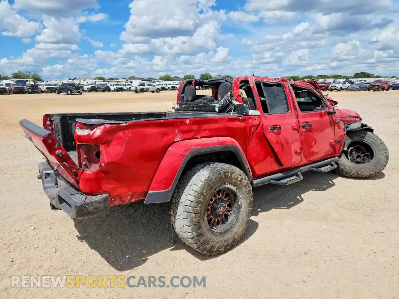 3 Photograph of a damaged car 1C6HJTAG8ML513909 JEEP GLADIATOR 2021