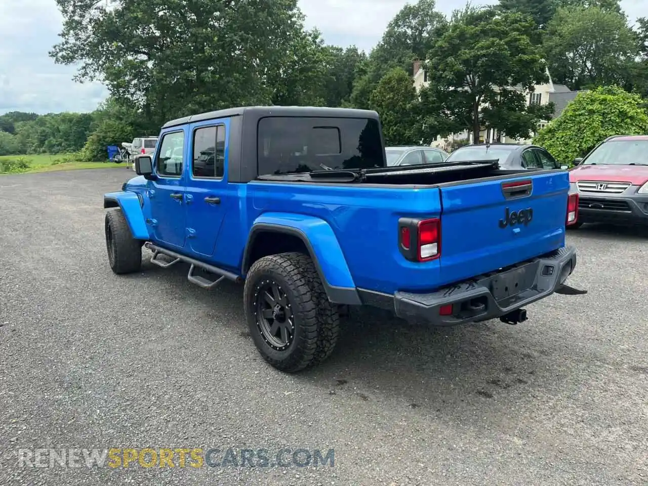 2 Photograph of a damaged car 1C6HJTAG8ML520827 JEEP GLADIATOR 2021