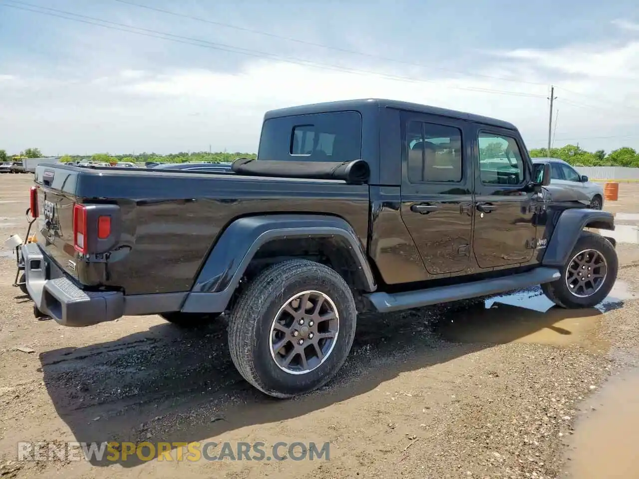 3 Photograph of a damaged car 1C6HJTFG0ML578410 JEEP GLADIATOR 2021