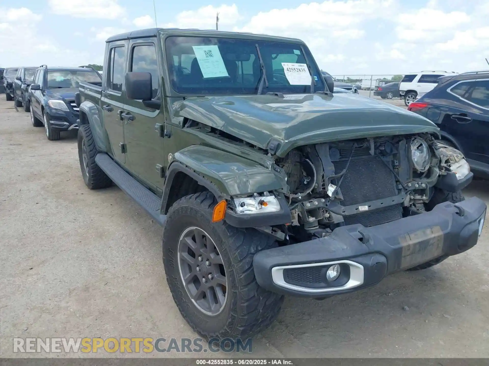 1 Photograph of a damaged car 1C6HJTFG1ML591229 JEEP GLADIATOR 2021