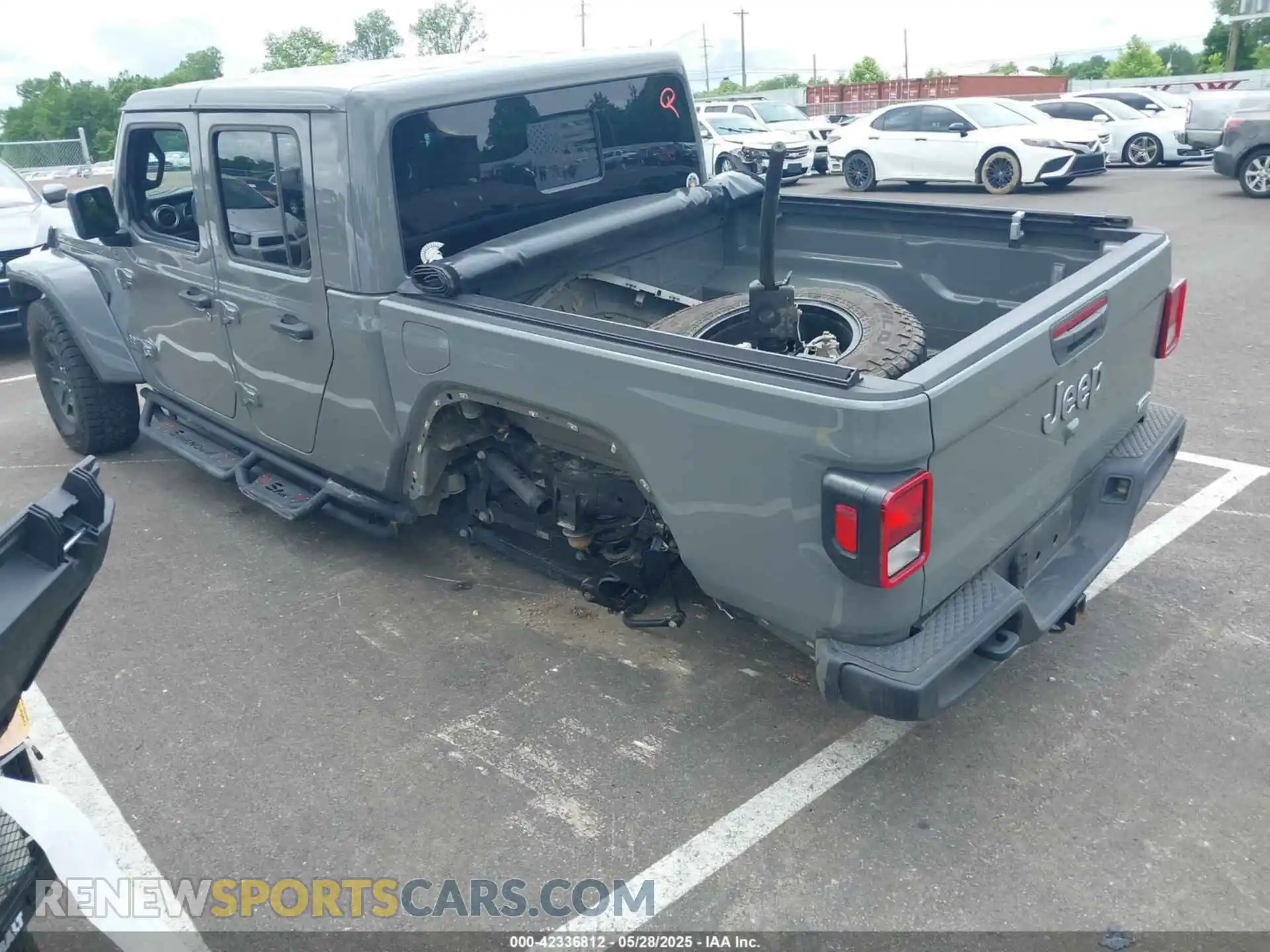 3 Photograph of a damaged car 1C6HJTFG1ML597807 JEEP GLADIATOR 2021