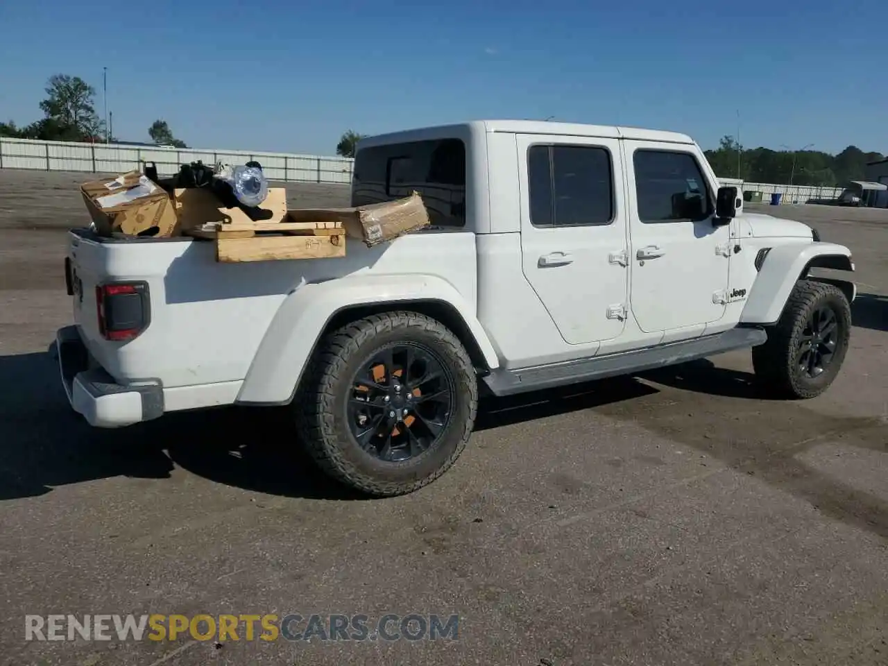 3 Photograph of a damaged car 1C6HJTFG2ML557221 JEEP GLADIATOR 2021