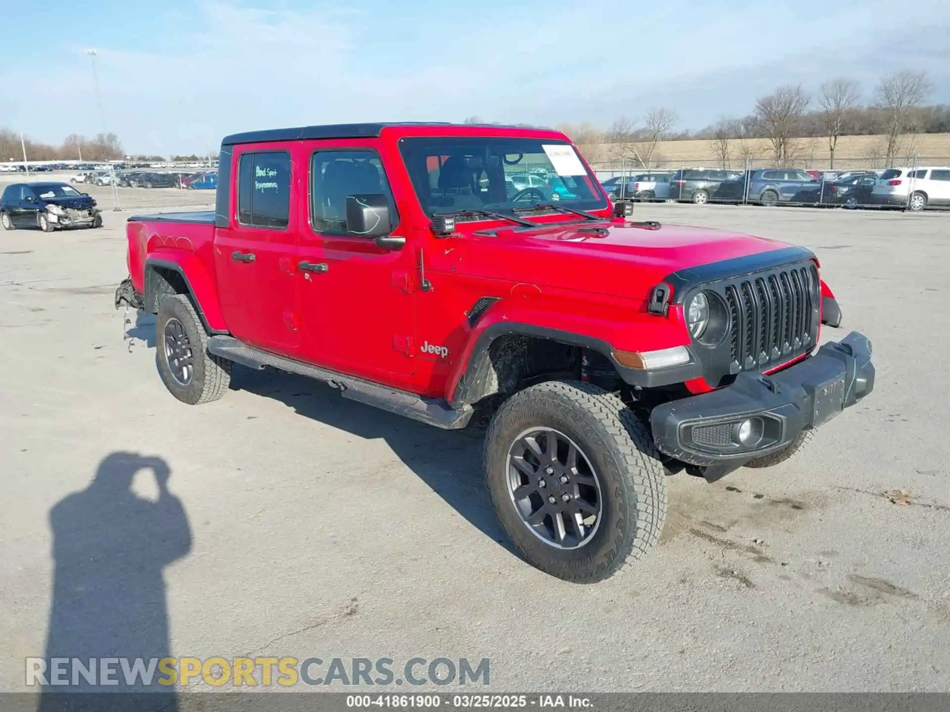 1 Photograph of a damaged car 1C6HJTFG3ML546177 JEEP GLADIATOR 2021