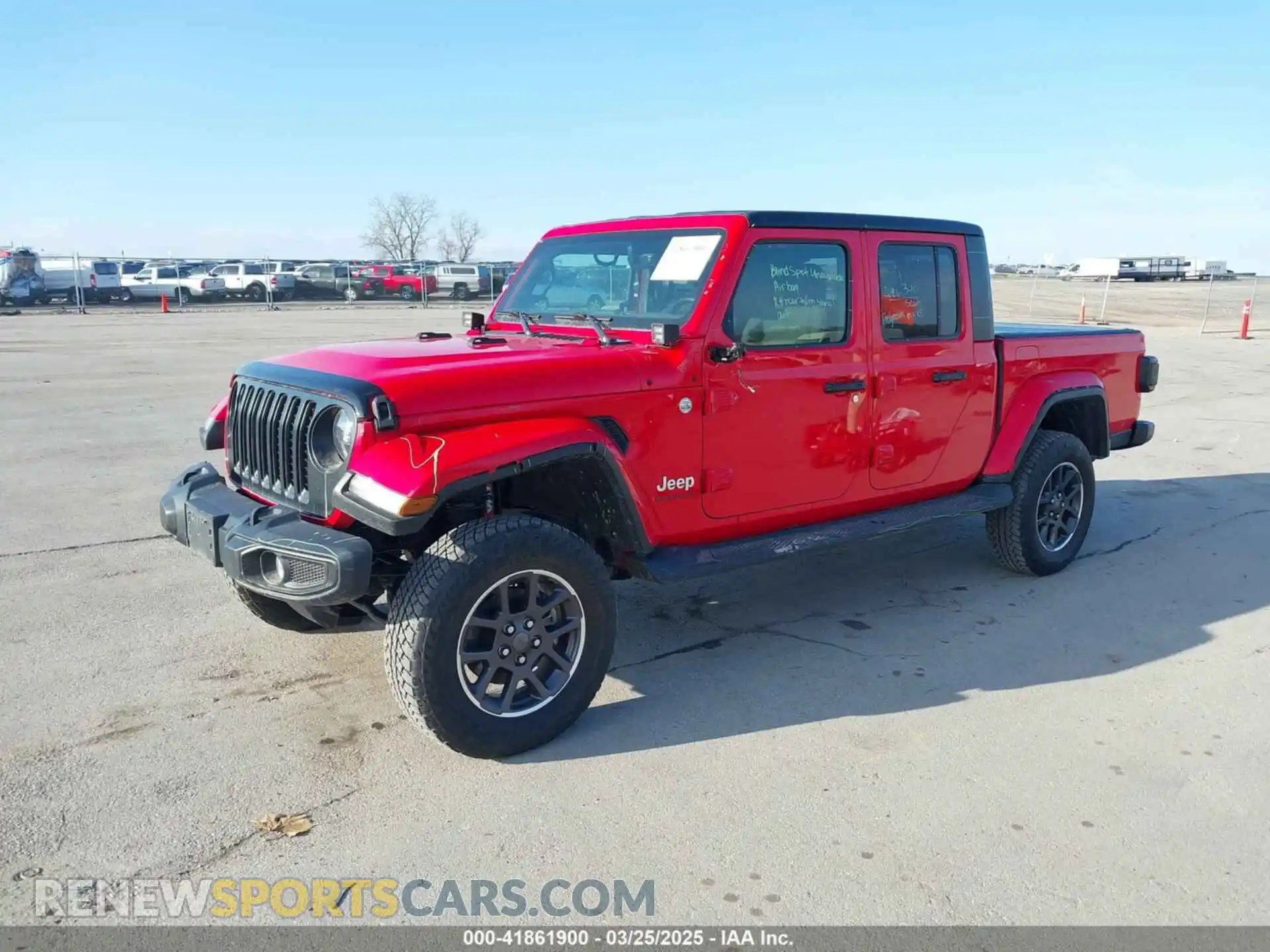 2 Photograph of a damaged car 1C6HJTFG3ML546177 JEEP GLADIATOR 2021