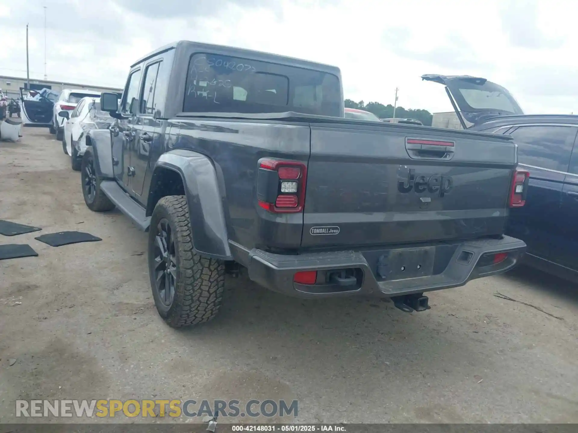 3 Photograph of a damaged car 1C6HJTFG4ML617175 JEEP GLADIATOR 2021