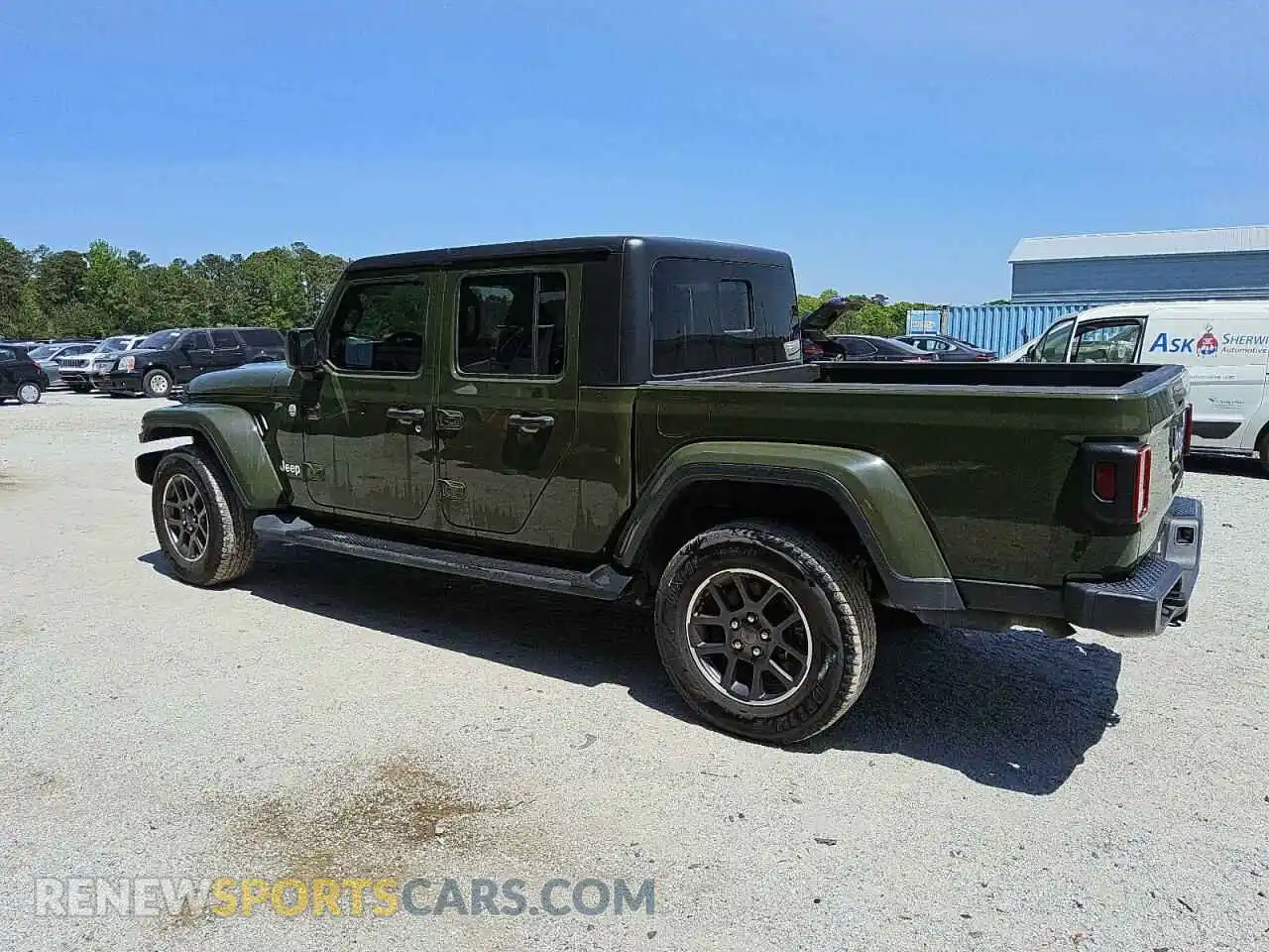 2 Photograph of a damaged car 1C6HJTFG8ML554582 JEEP GLADIATOR 2021