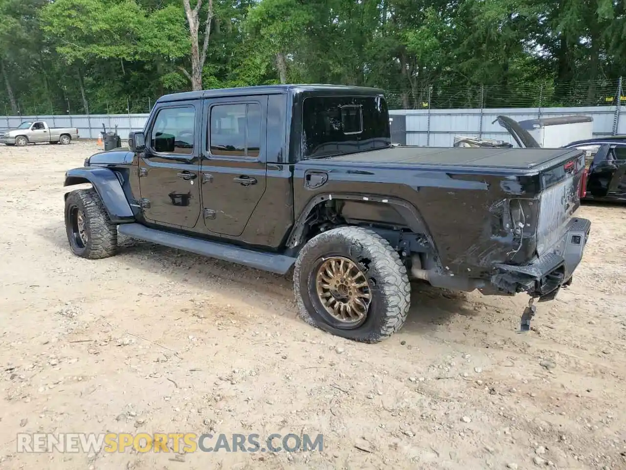 2 Photograph of a damaged car 1C6HJTFGXML570864 JEEP GLADIATOR 2021