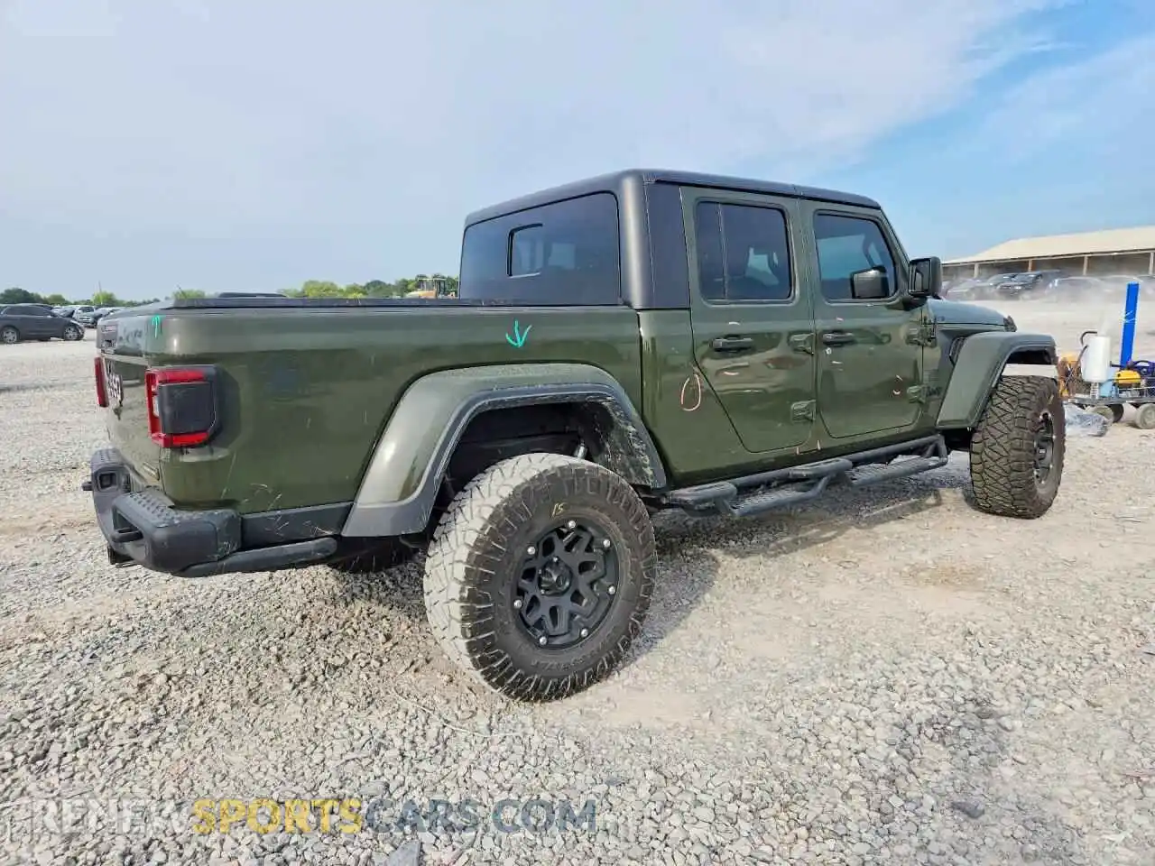 3 Photograph of a damaged car 1C6JJTAG0ML558831 JEEP GLADIATOR 2021