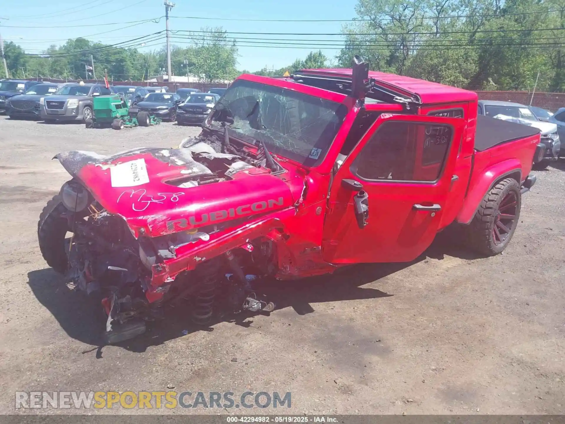 2 Photograph of a damaged car 1C6JJTBG4ML538371 JEEP GLADIATOR 2021