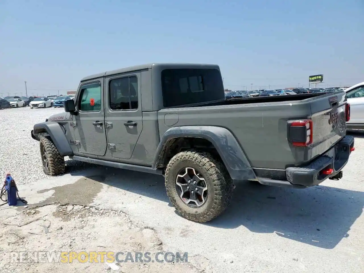 2 Photograph of a damaged car 1C6JJTBG4ML610136 JEEP GLADIATOR 2021