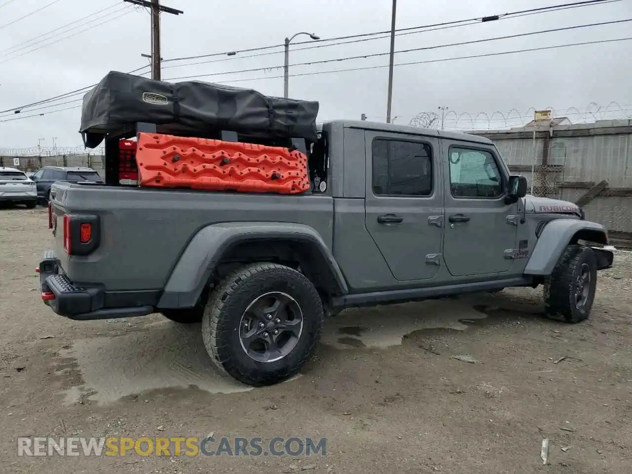 3 Photograph of a damaged car 1C6JJTBG5ML615653 JEEP GLADIATOR 2021