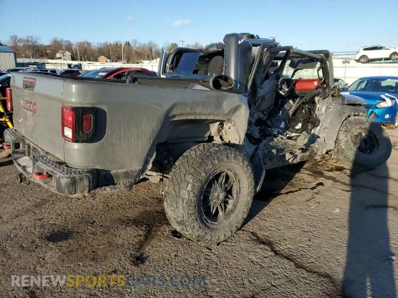 3 Photograph of a damaged car 1C6JJTBG6ML529980 JEEP GLADIATOR 2021