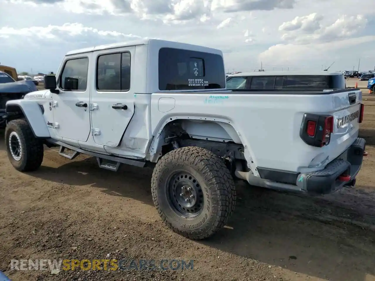 2 Photograph of a damaged car 1C6JJTBG7ML526845 JEEP GLADIATOR 2021