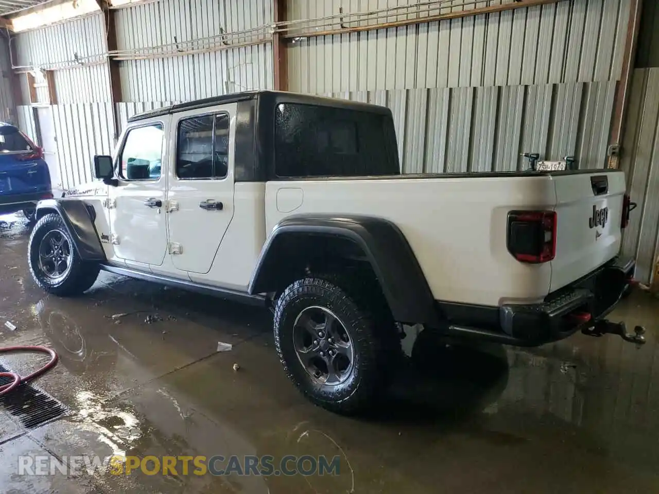 2 Photograph of a damaged car 1C6JJTBG8ML527146 JEEP GLADIATOR 2021