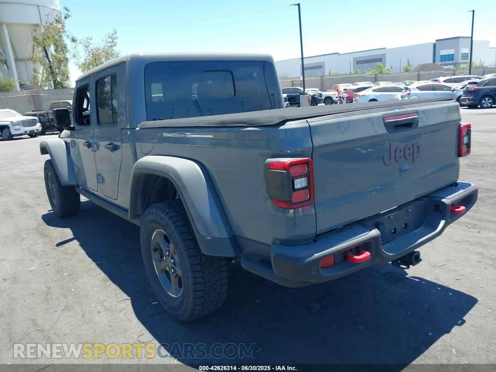 3 Photograph of a damaged car 1C6JJTBG8ML561572 JEEP GLADIATOR 2021