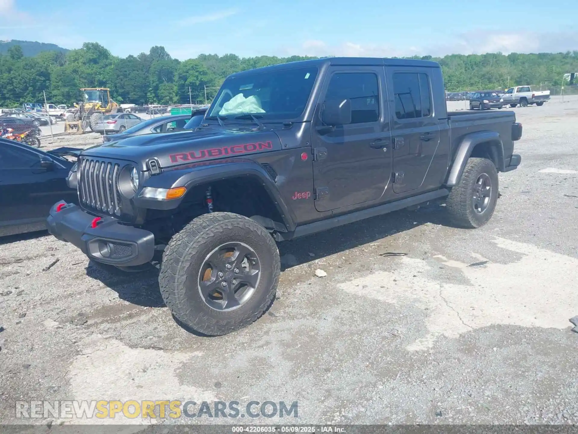 2 Photograph of a damaged car 1C6JJTBG9ML592538 JEEP GLADIATOR 2021