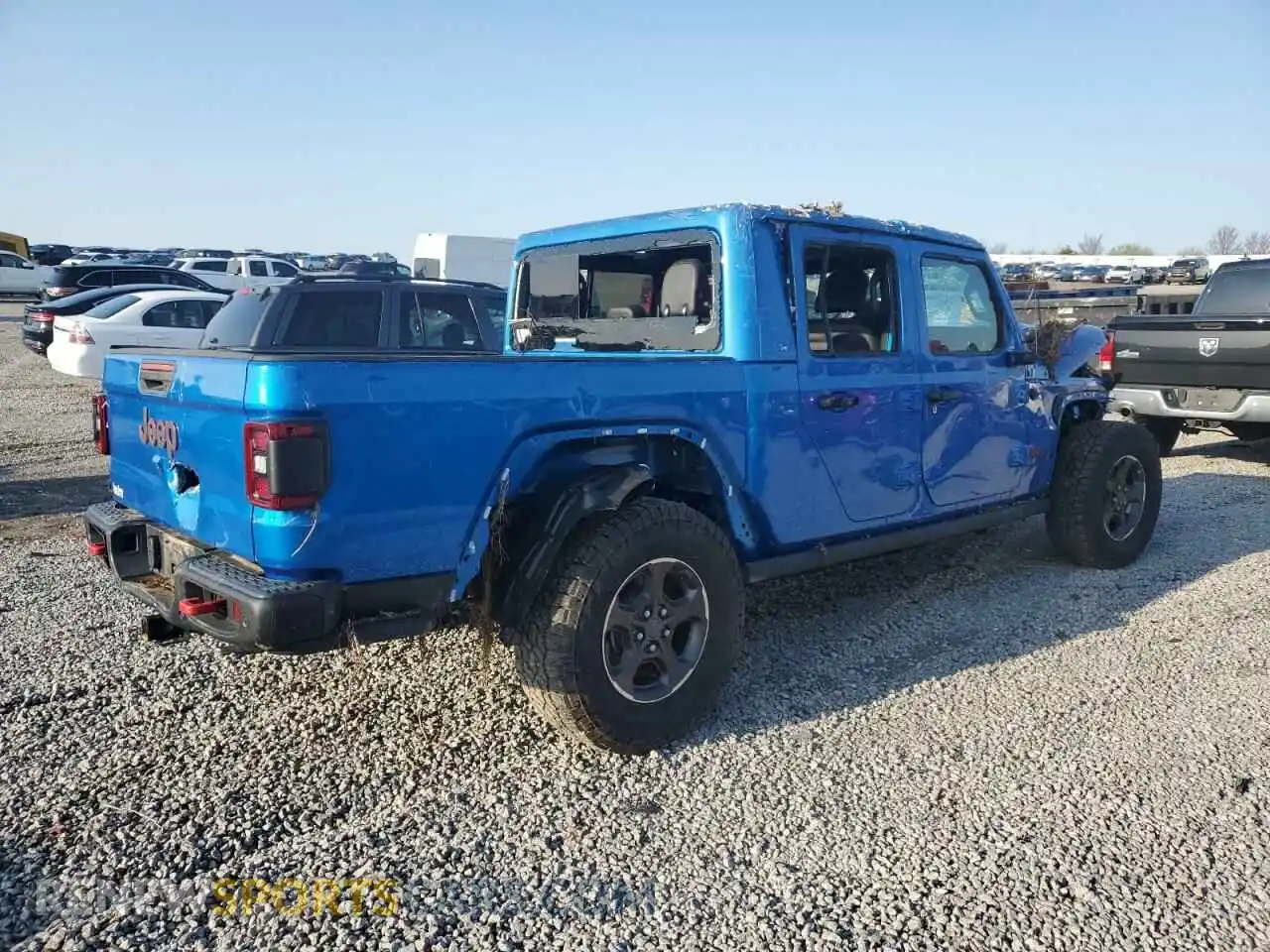 3 Photograph of a damaged car 1C6JJTBGXML551111 JEEP GLADIATOR 2021