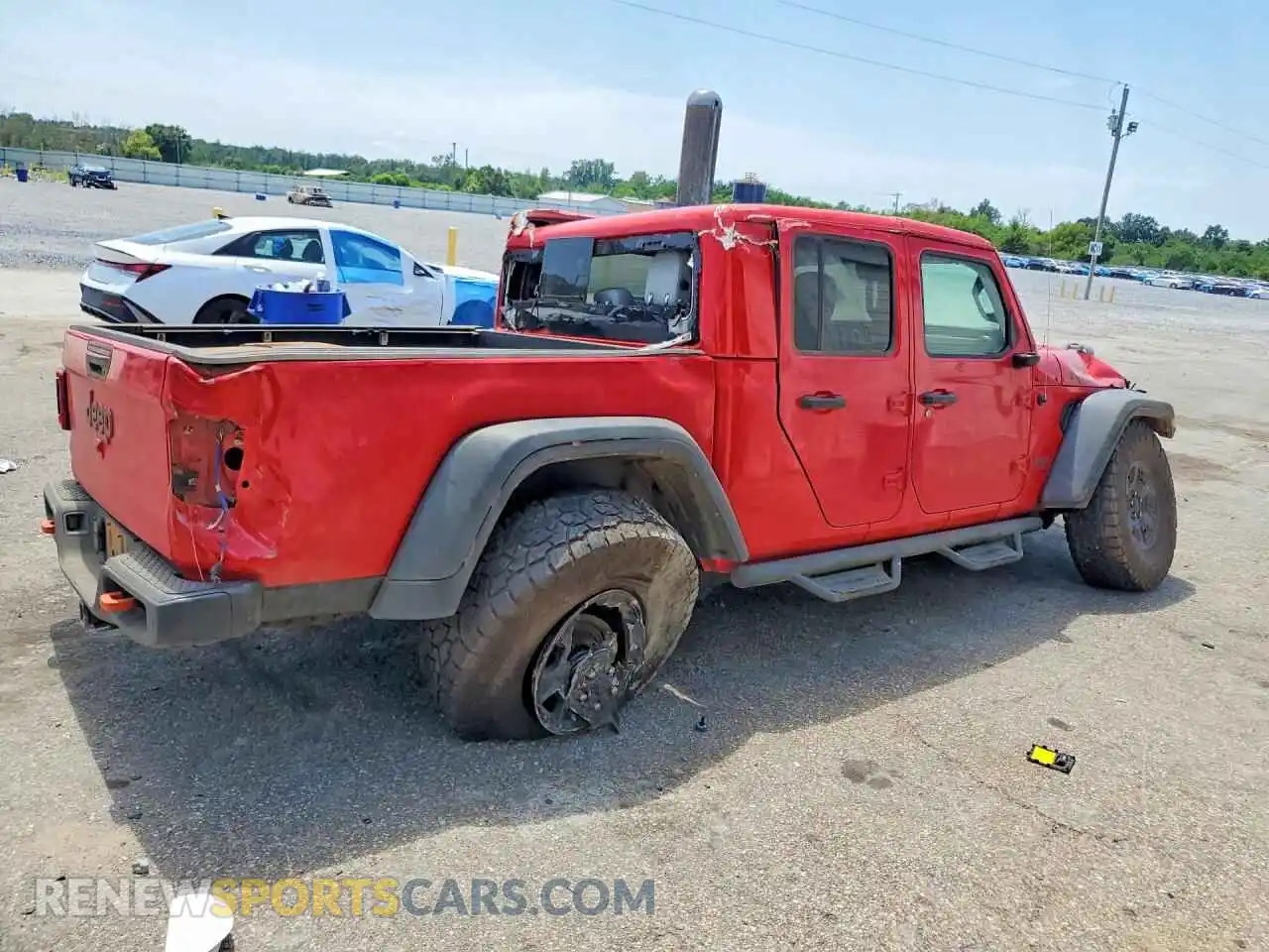 3 Photograph of a damaged car 1C6JJTEG1ML552935 JEEP GLADIATOR 2021