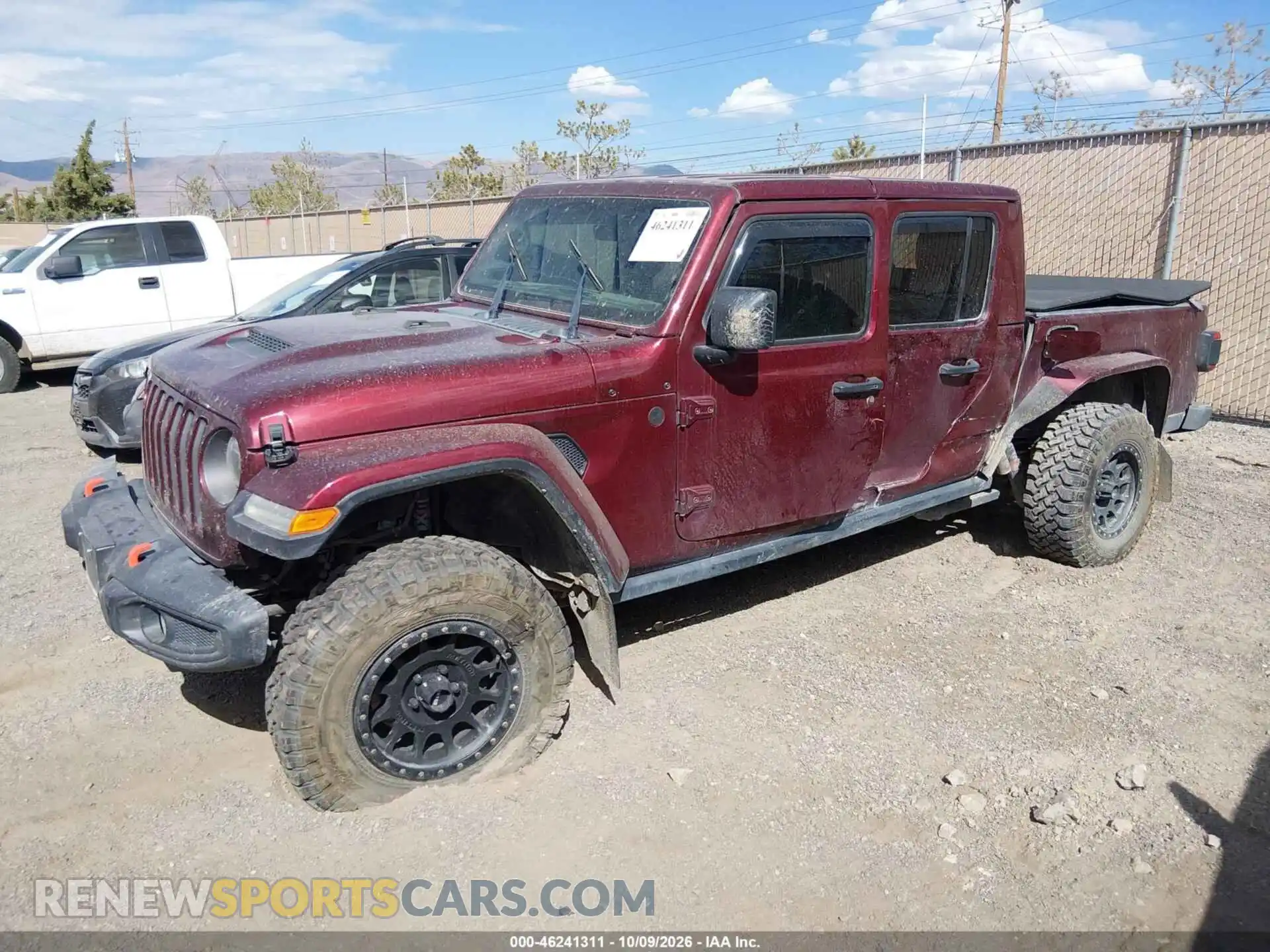 2 Photograph of a damaged car 1C6JJTEG8ML577993 JEEP GLADIATOR 2021