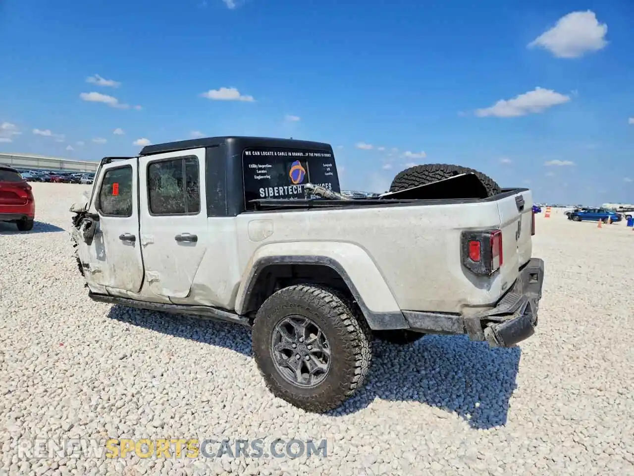 2 Photograph of a damaged car 1C6JJTAM8NL118976 JEEP GLADIATOR 2022