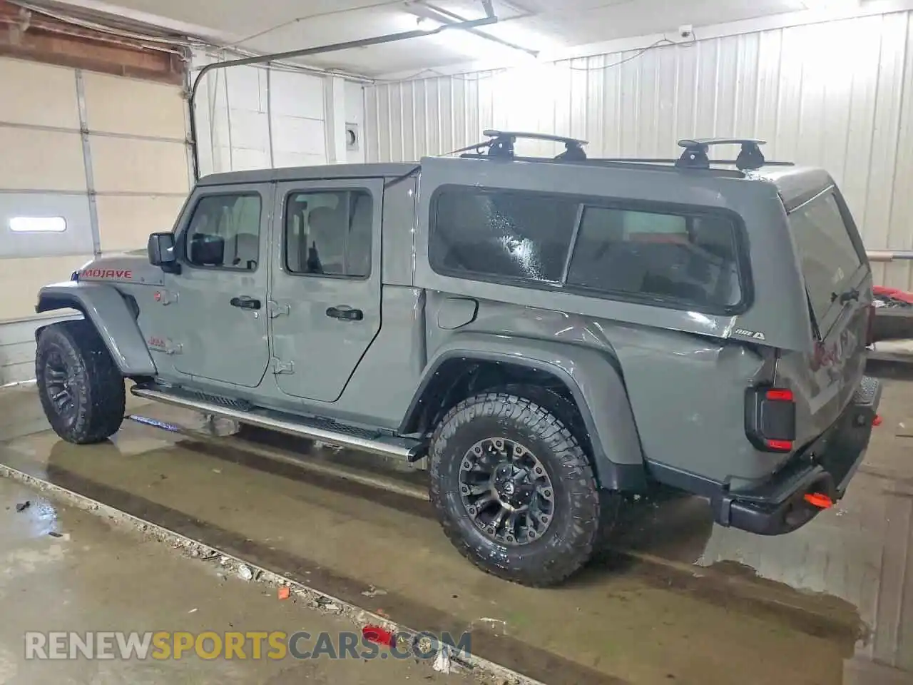 2 Photograph of a damaged car 1C6JJTEG1NL153671 JEEP GLADIATOR 2022