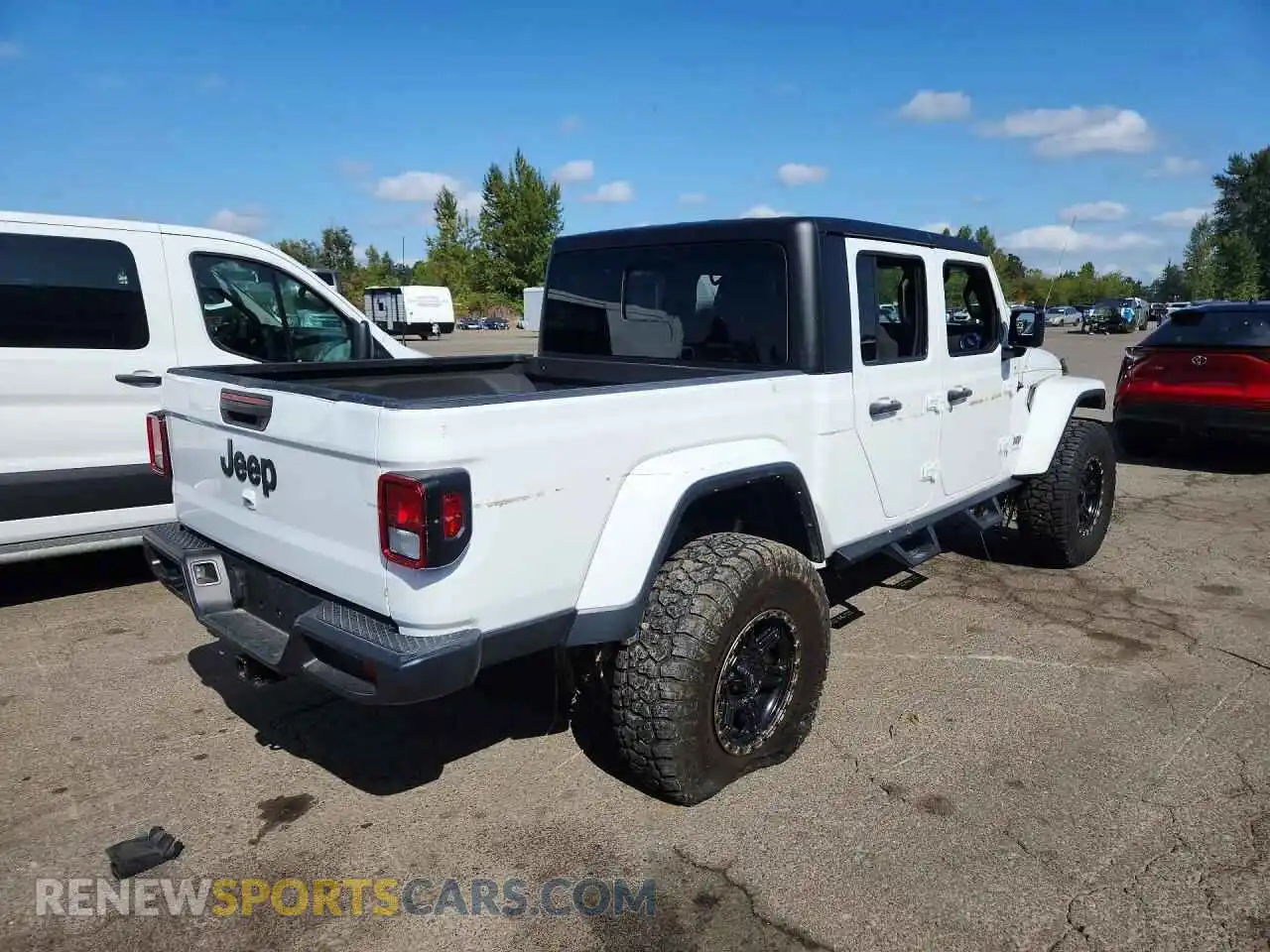 3 Photograph of a damaged car 1C6HJTAG0PL531857 JEEP GLADIATOR 2023